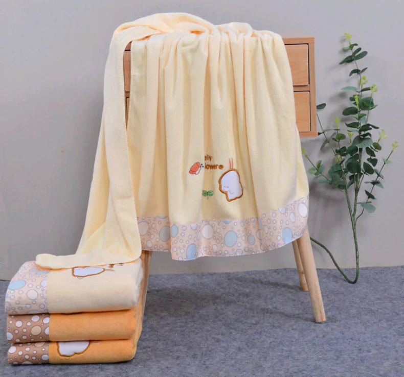 Luxury Microfiber Bath Towel with Lace Trim for All Ages